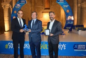 Lefkoşa Turkcell’le Koşuyor Maratonu ödül töreni yapıldı 30 Lefkoşa Turkcell’le Koşuyor Maratonu ödül töreni yapıldı
