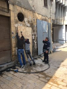 Surlariçi’nde 2 çöp ev LTB tarafından temizlendi 4 Surlariçi’nde 2 çöp ev LTB tarafından temizlendi