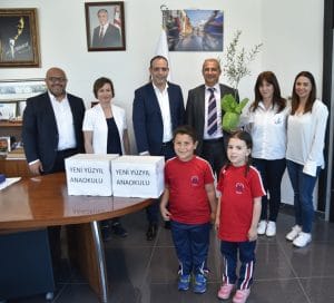 Yeni Yüzyıl Anaokulu öğrencilerinden LTB Paylaşım Mutfağı’na katkı 2 Yeni Yüzyıl Anaokulu öğrencilerinden LTB Paylaşım Mutfağı’na katkı