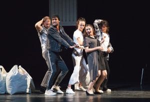 “Seni Seviyorum Türkiye” oyunu sahnelendi 2 “Seni Seviyorum Türkiye” oyunu sahnelendi