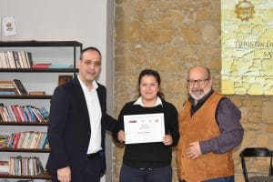 ‘Turistik Ürün Geliştirme ve Satış’ Eğitimi Sertifikaları Başkanı Harmancı Tarafından Verildi 8 ‘Turistik Ürün Geliştirme ve Satış’ Eğitimi Sertifikaları Başkanı Harmancı Tarafından Verildi