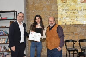 ‘Turistik Ürün Geliştirme ve Satış’ Eğitimi Sertifikaları Başkanı Harmancı Tarafından Verildi 9 ‘Turistik Ürün Geliştirme ve Satış’ Eğitimi Sertifikaları Başkanı Harmancı Tarafından Verildi